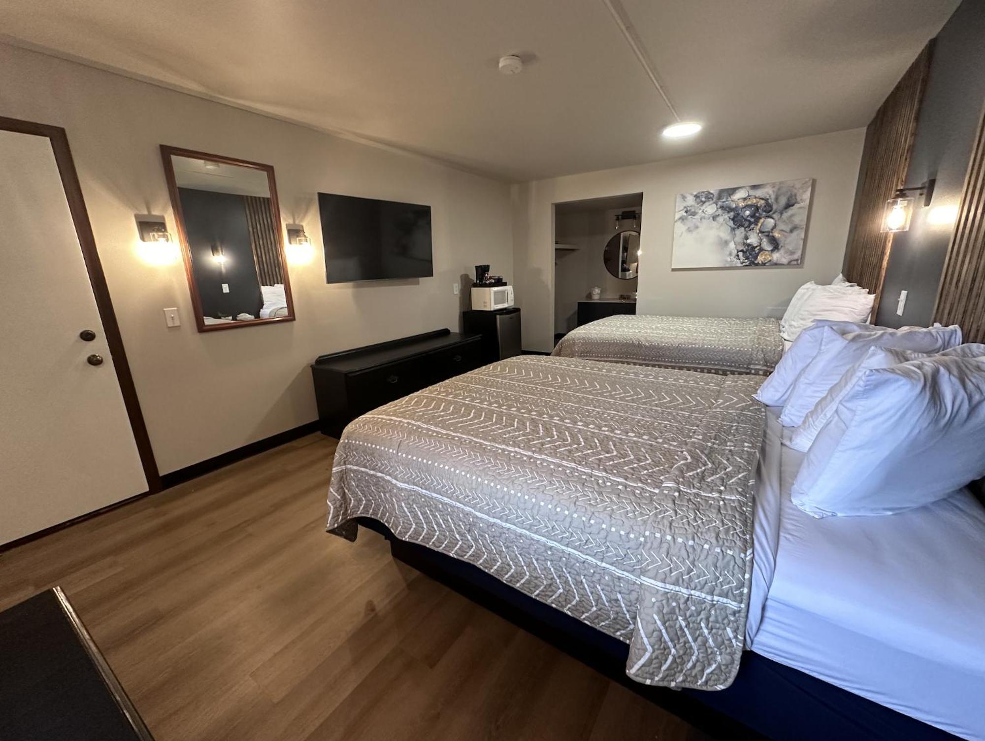The Roscoe Boutique Motel Coshocton Room photo